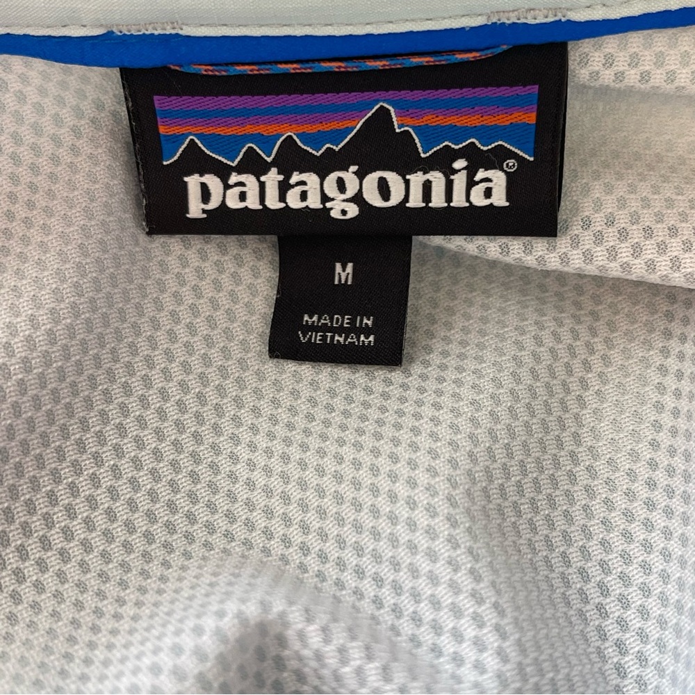 Patagonia full button down long sleeve shirt light blue men’s size medium - Picture 5 of 5